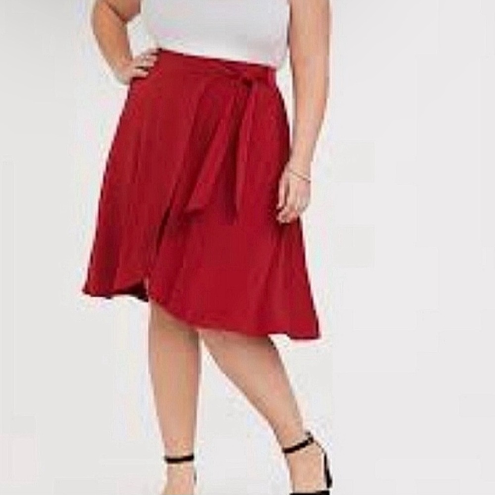 Torrid red tulip wrap midi skirt Size 3